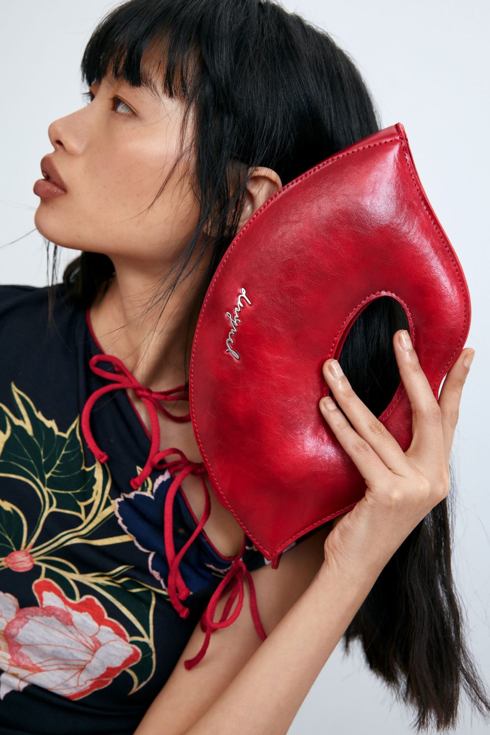 Tu bolso Desigual, sin flecos ni messy; solo labios rojos