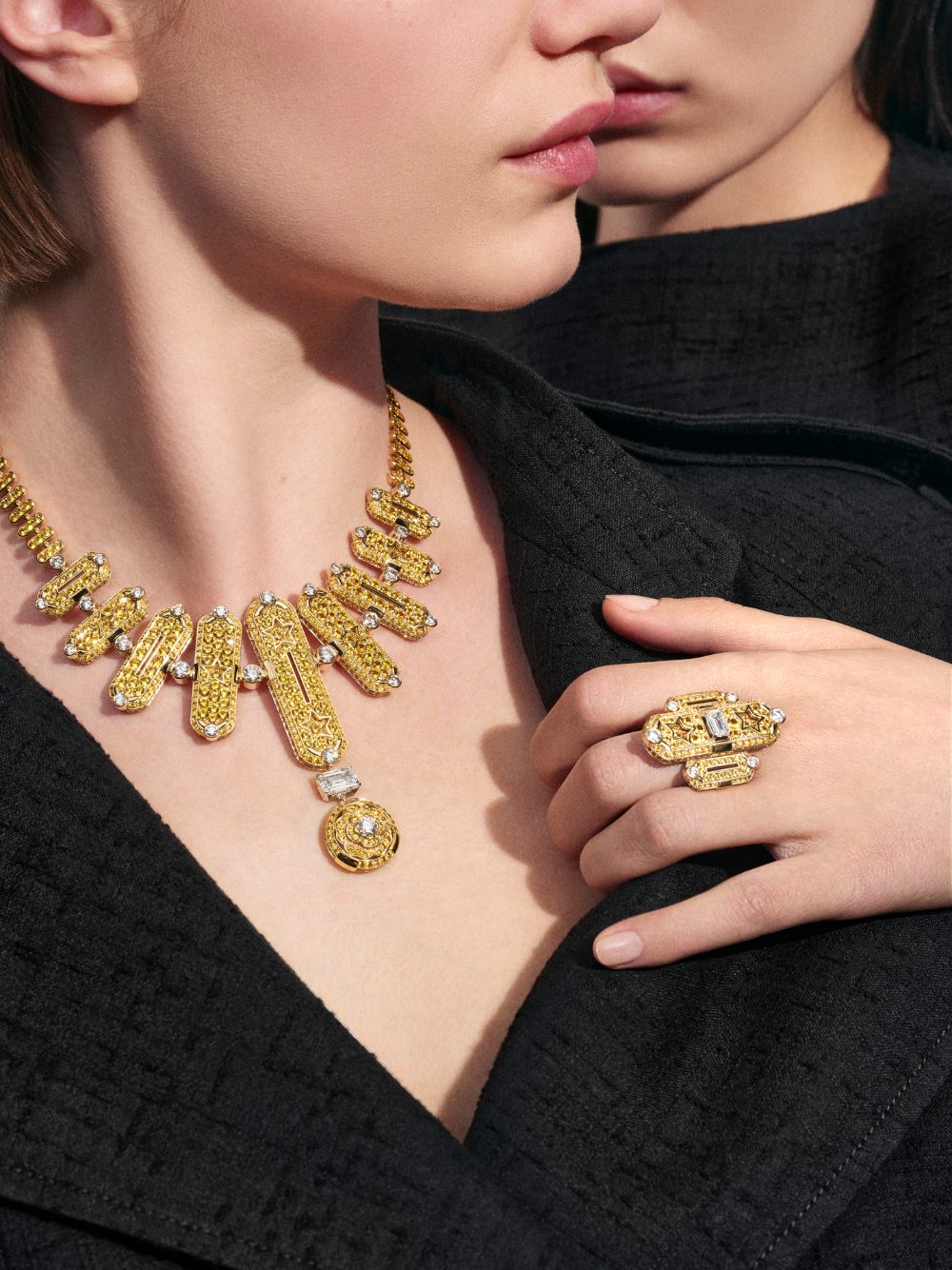 Chanel convierte los amuletos de Coco en Alta Joyería