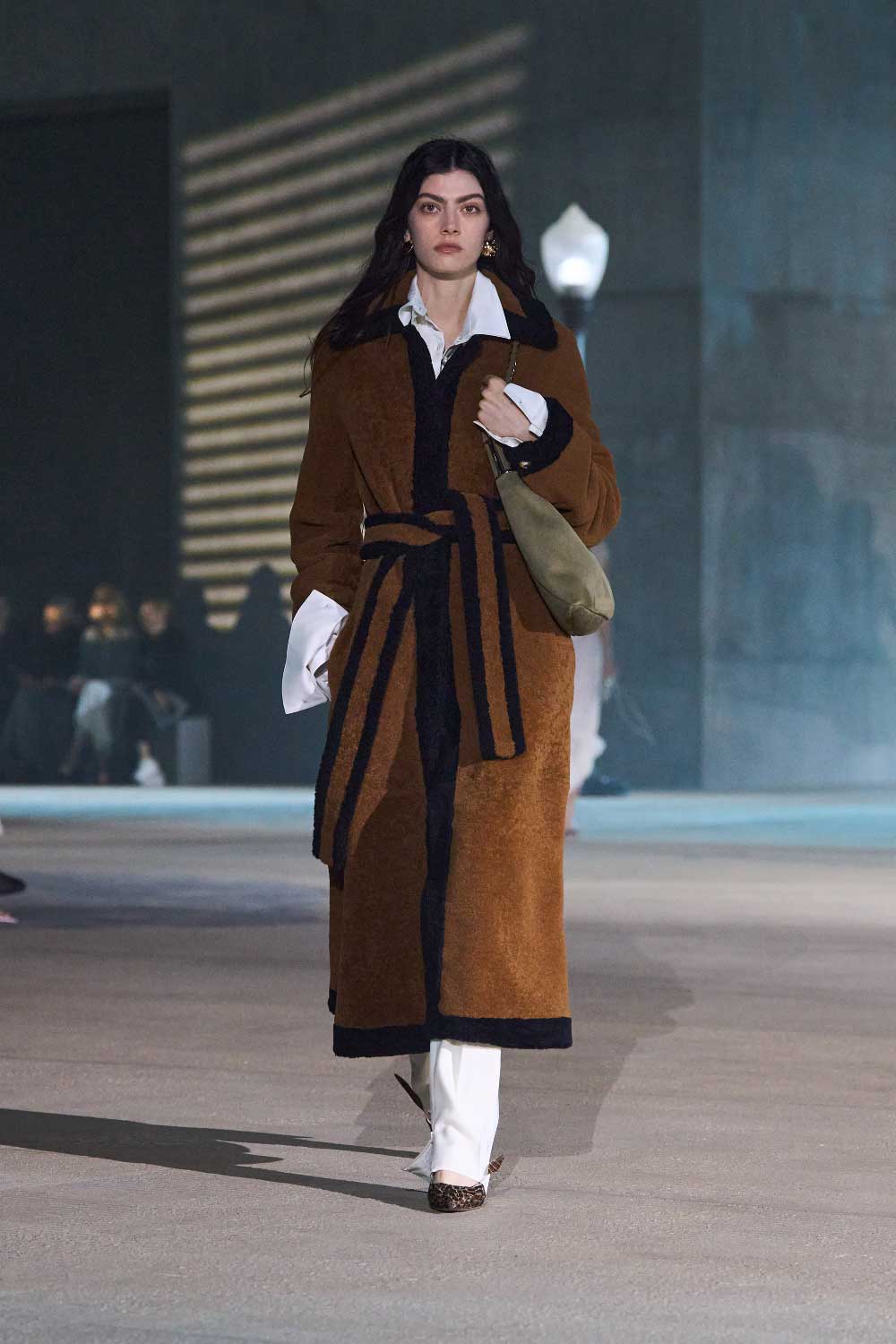 Dior Cruise 2027: El sueño de Hollywood en Wilshire Blvd