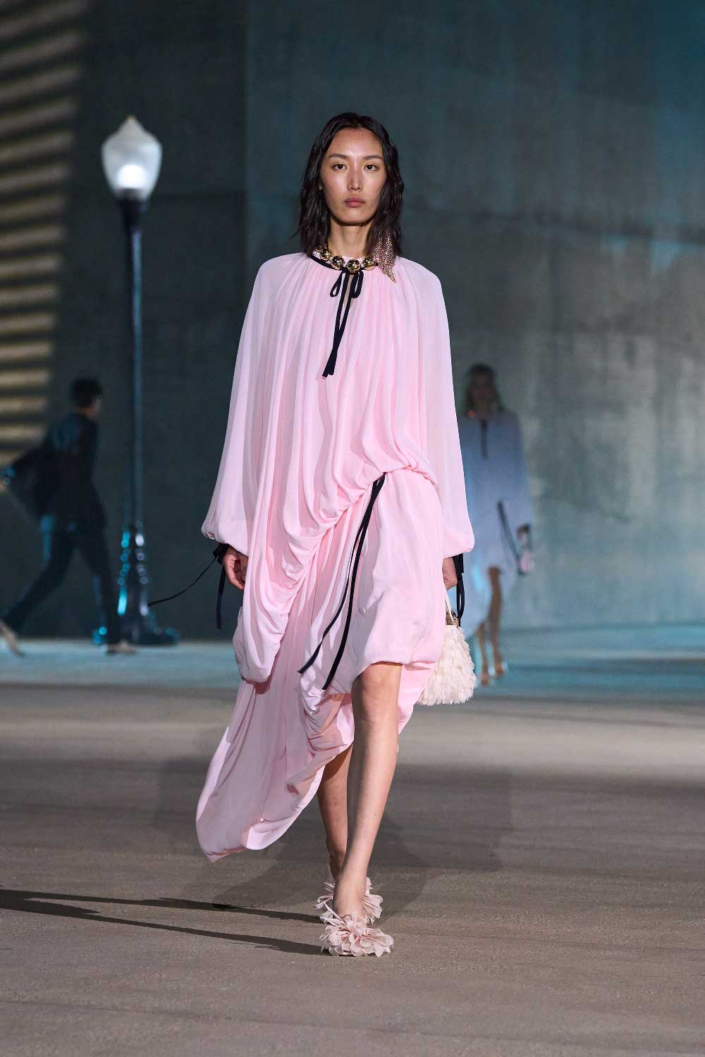 Dior Cruise 2027: El sueño de Hollywood en Wilshire Blvd