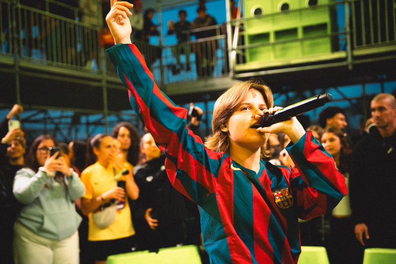 Nike Toma Barcelona con fútbol callejero y música urbana
