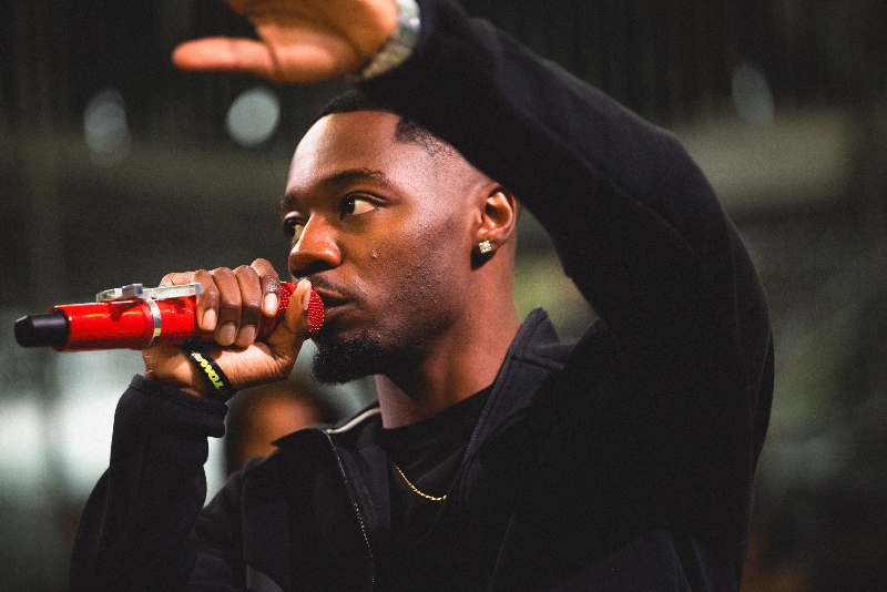 Nike Toma Barcelona con fútbol callejero y música urbana