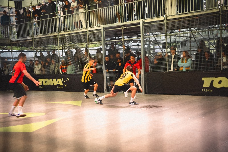 Nike Toma Barcelona con fútbol callejero y música urbana