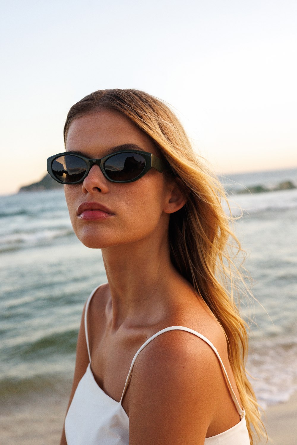La Cocktelería de Mó, un bar de gafas de sol con carácter
