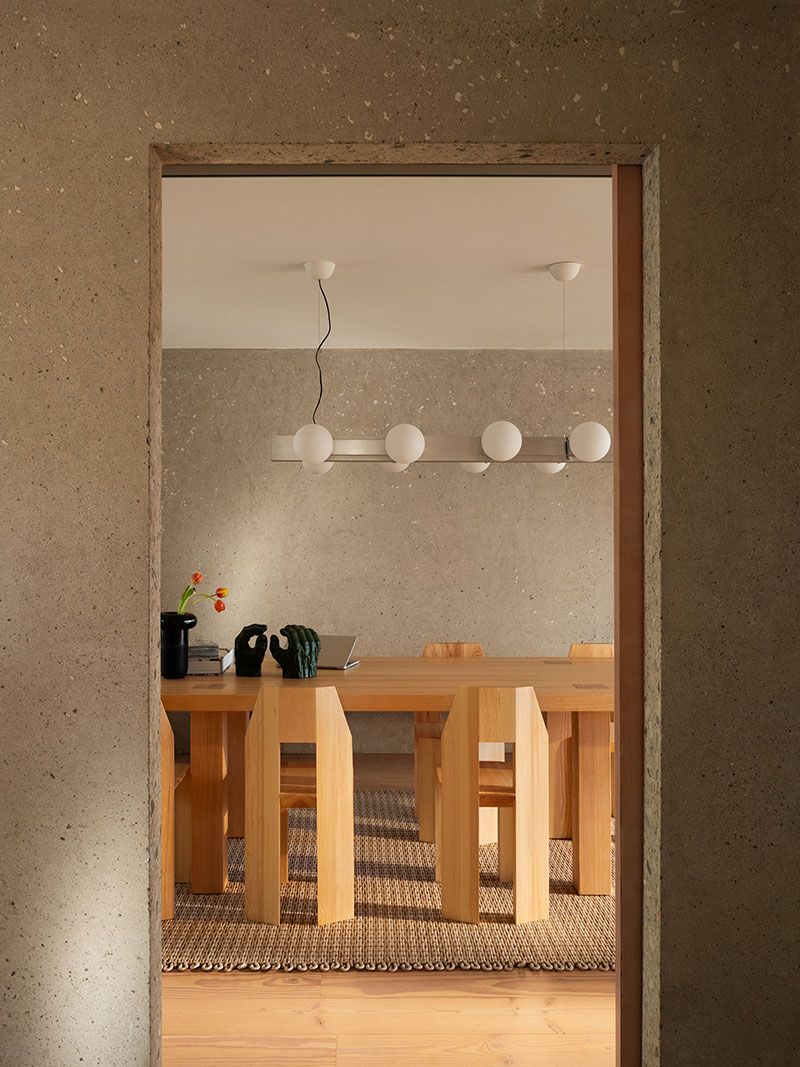 Min Chair, la simplicidad extrema de Max Lamb y Hem