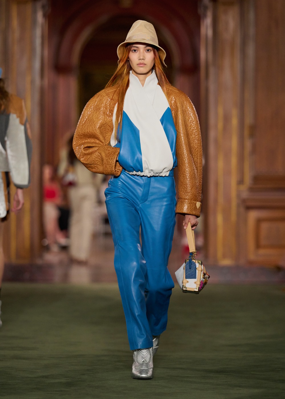 Louis Vuitton mira a las calles neoyorquinas en Cruise 2027