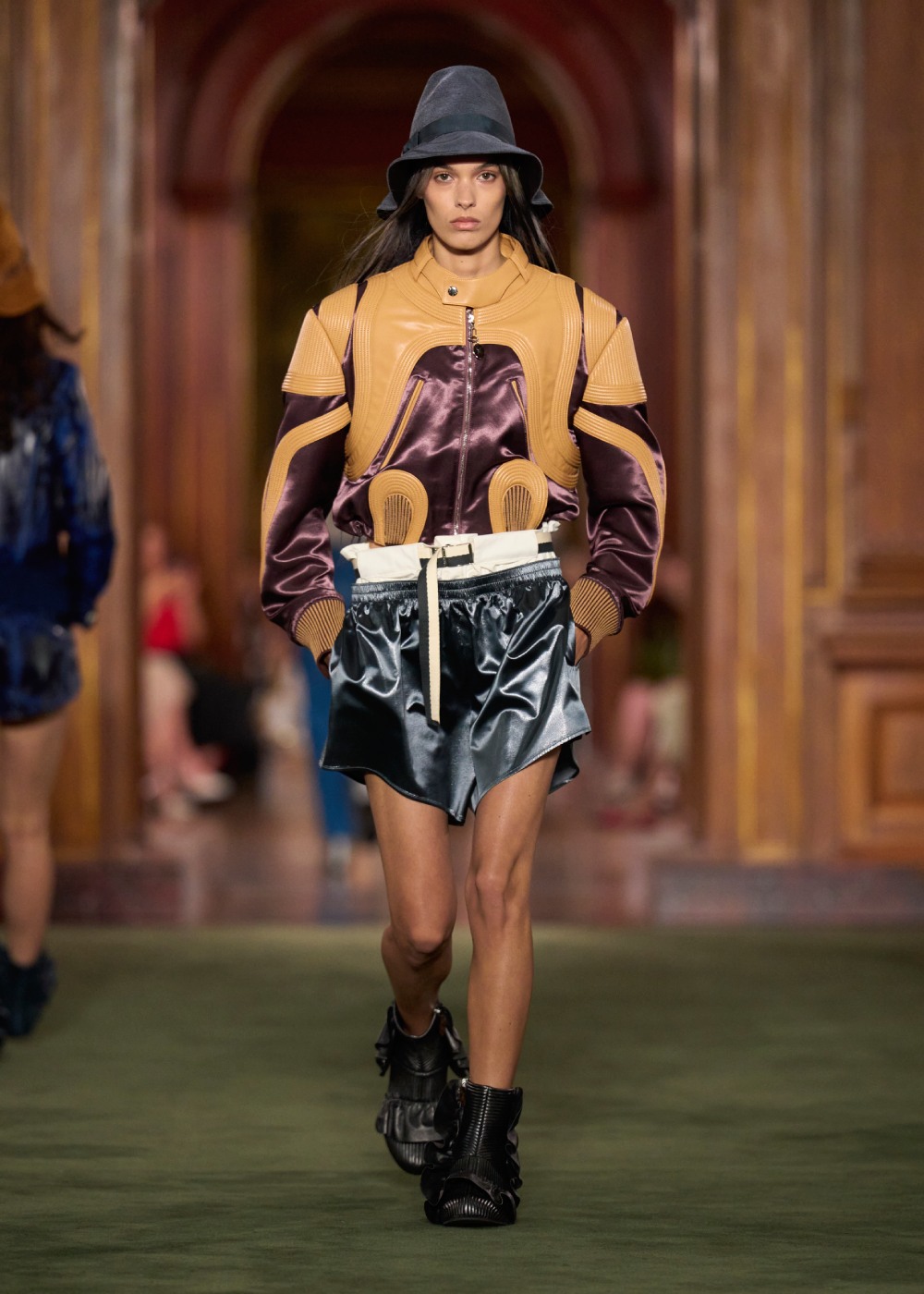 Louis Vuitton mira a las calles neoyorquinas en Cruise 2027