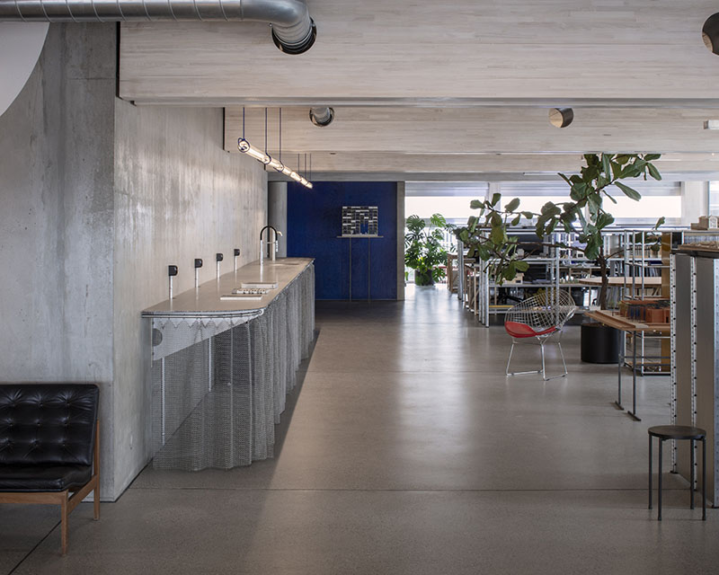 Mosso, el edificio de oficinas low tech de Nomos Architects