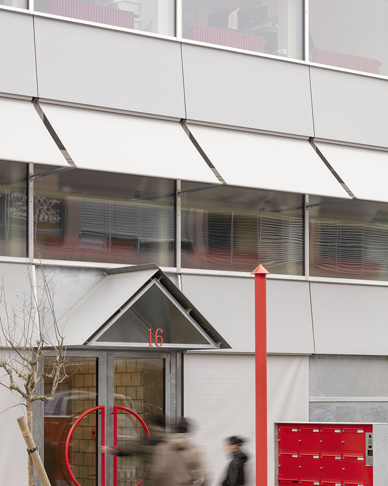 Mosso, el edificio de oficinas low tech de Nomos Architects