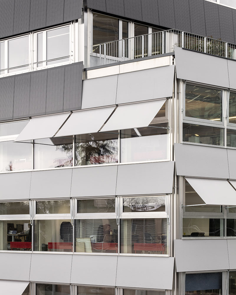 Mosso, el edificio de oficinas low tech de Nomos Architects