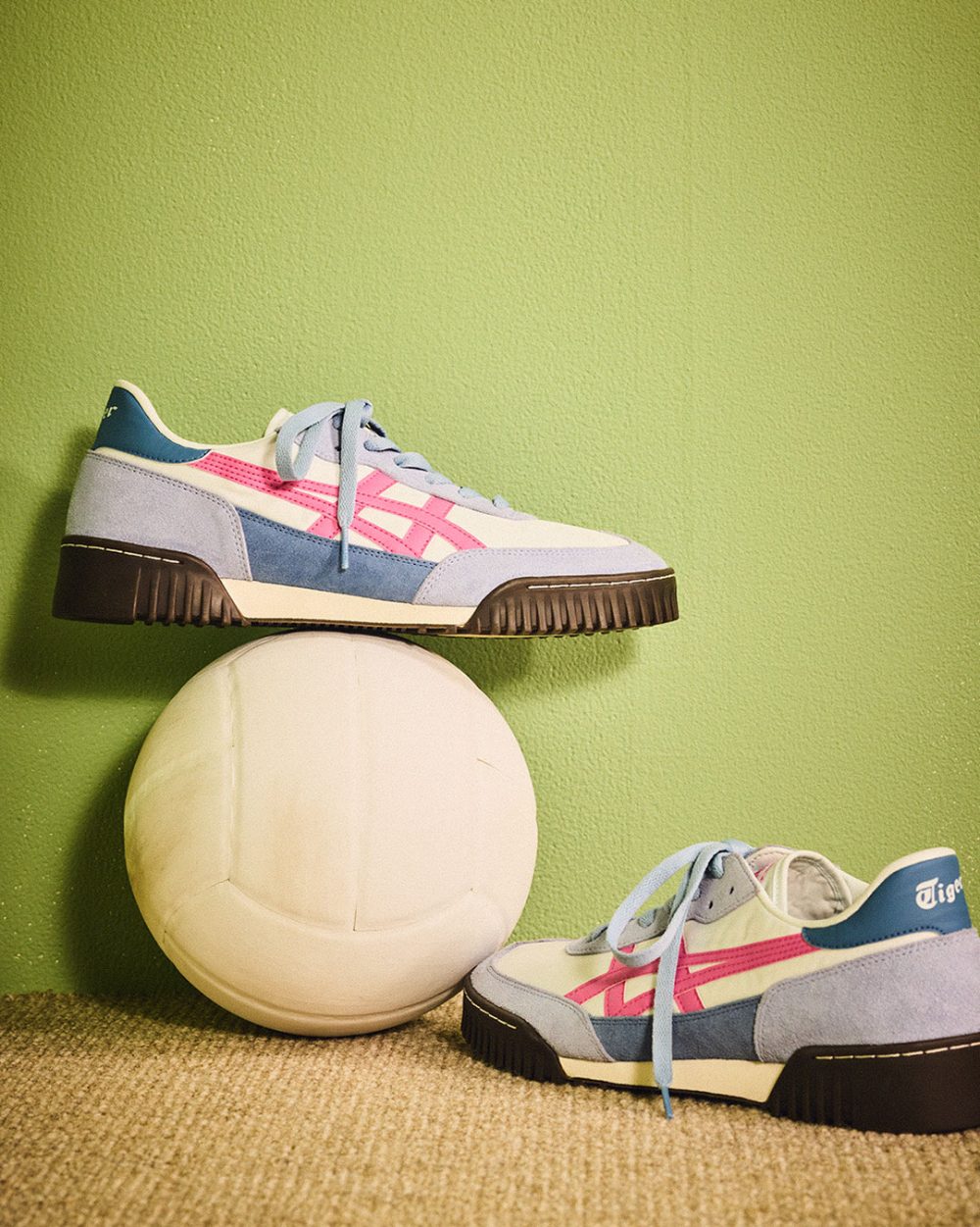 Las nuevas Onitsuka Tiger son el colmo de lo retro sport