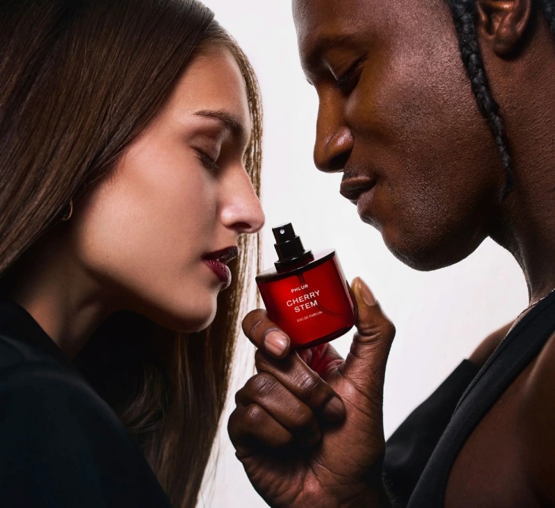 Phlur, con sus fragancias unisex, añade una emoción íntima