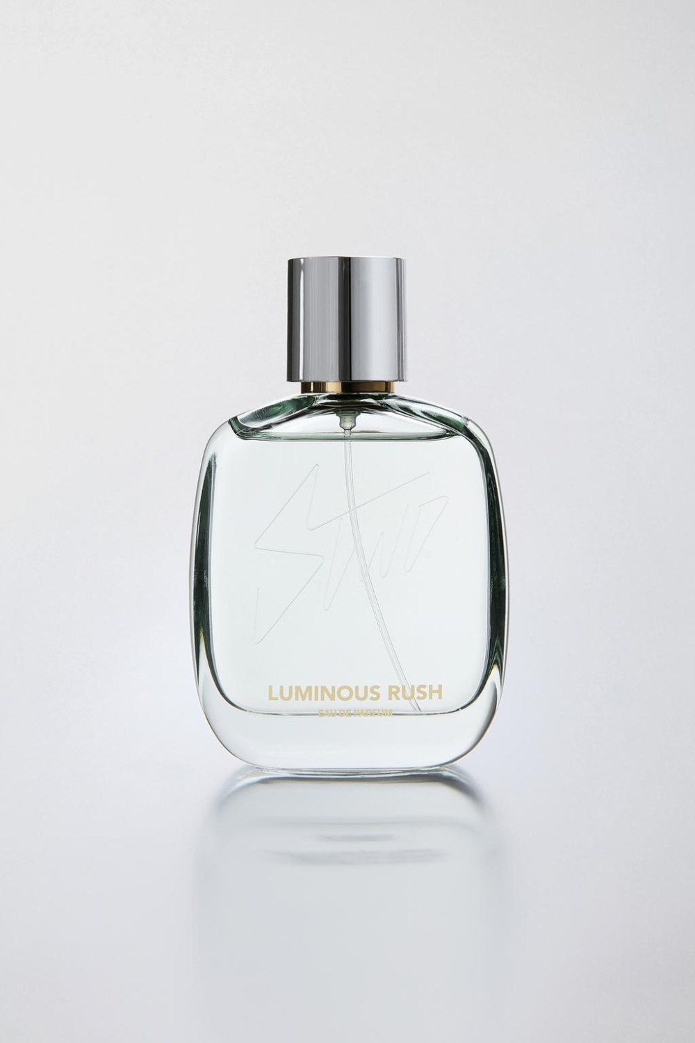 Los nuevos perfumes Pull&Bear modernizan lo floral