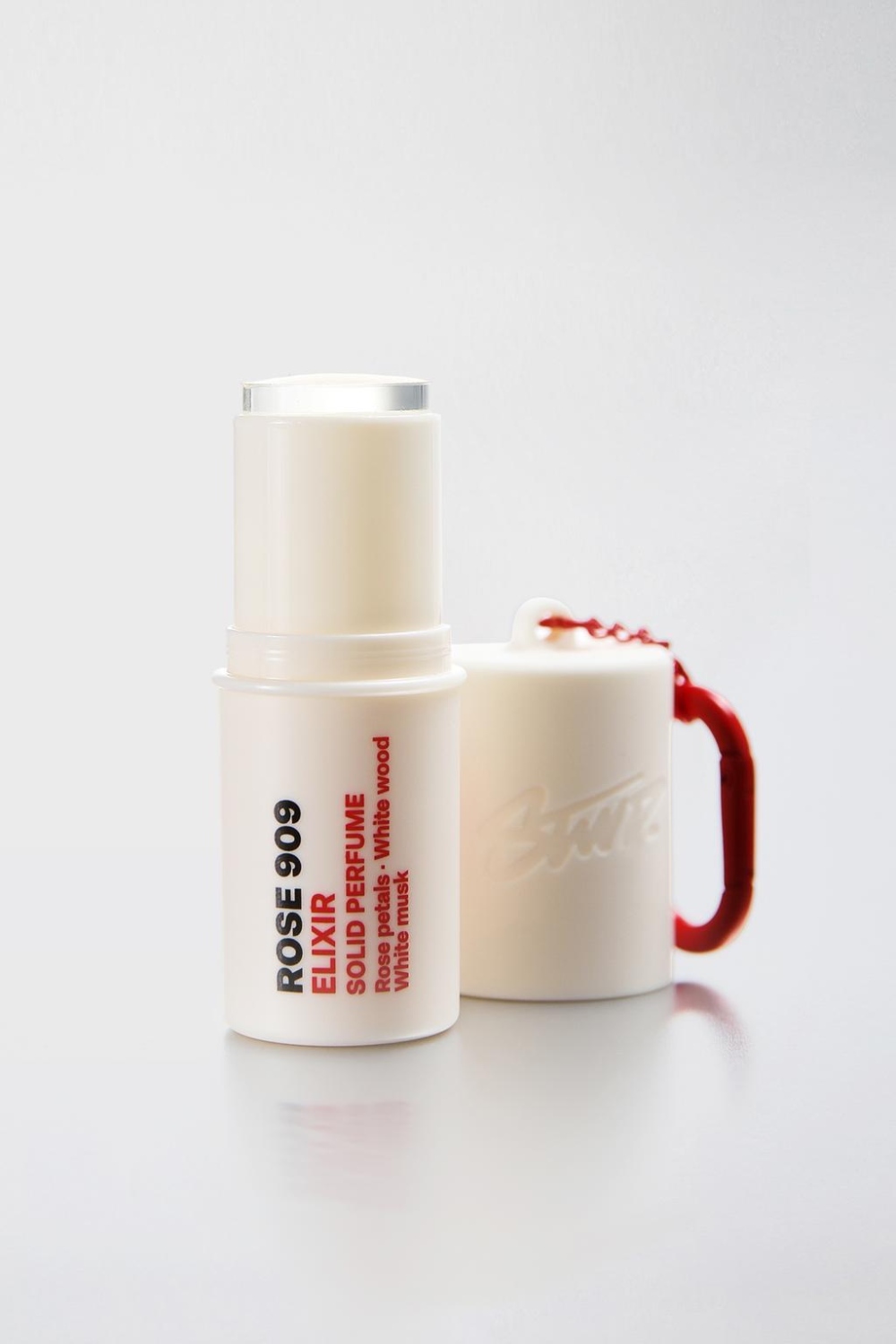 Los nuevos perfumes Pull&Bear modernizan lo floral