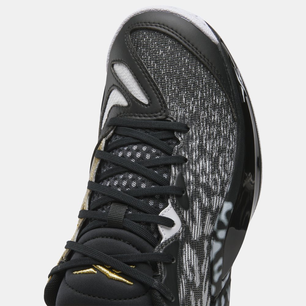 Si quieres dominar la cancha, ponte las Reebok Engine A 26