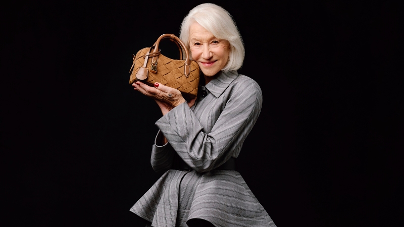 Helen Mirren aboga (entre otras cosas) por el bolso Ryder
