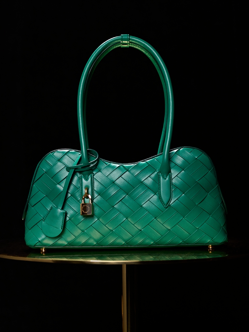 Helen Mirren aboga (entre otras cosas) por el bolso Ryder