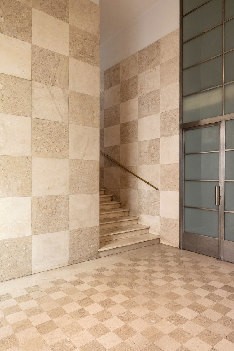 Casa Continua: Studiotamat reinventa un piso clásico romano