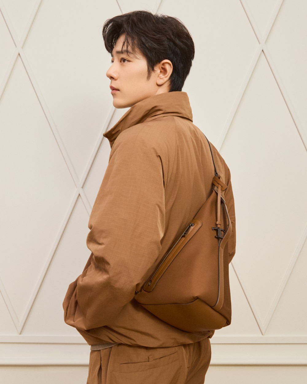 Xiao Zhan traduce el lenguaje de Tod's a los outdoors