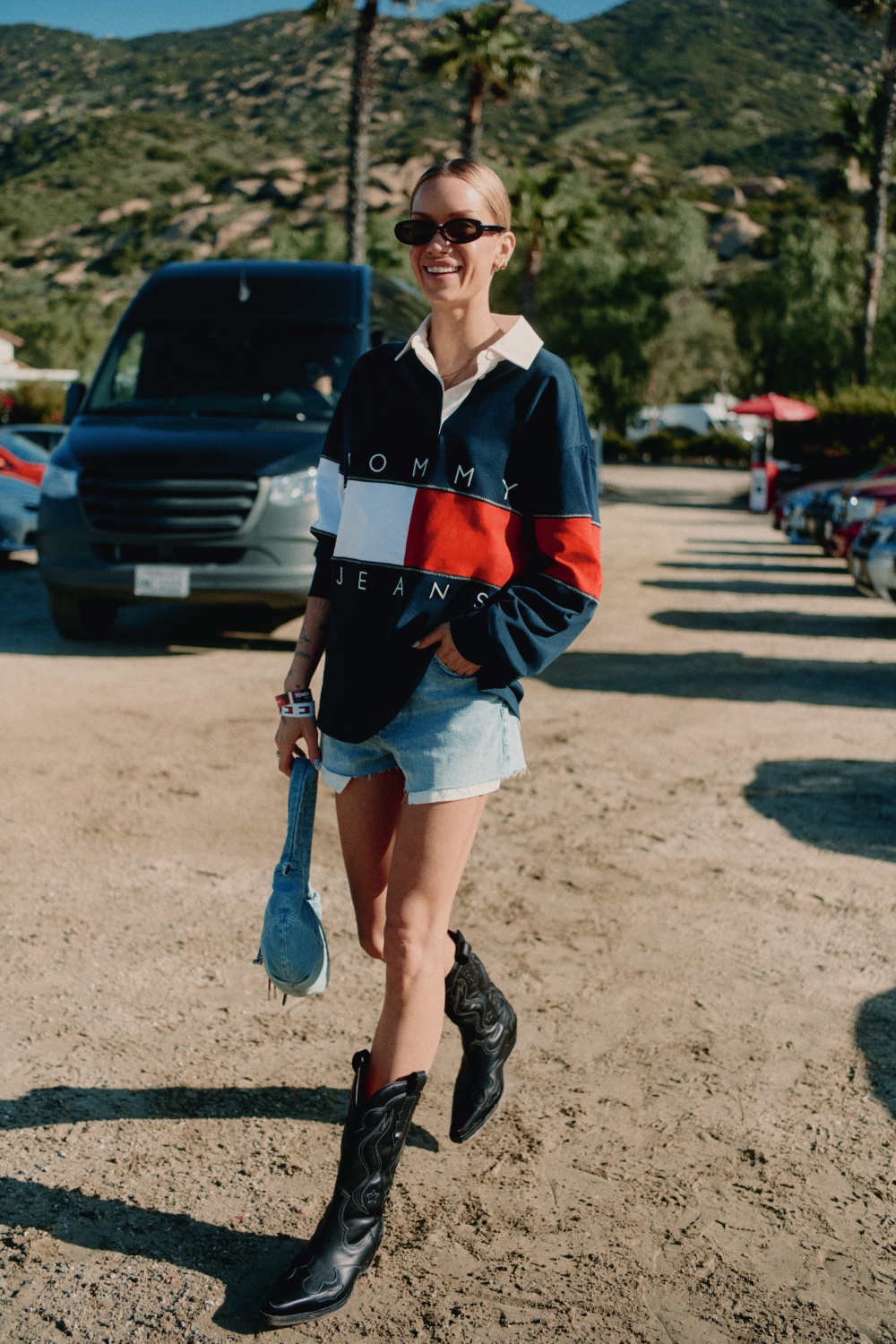 Tommy Jeans celebra la icónica Heritage Flag este verano
