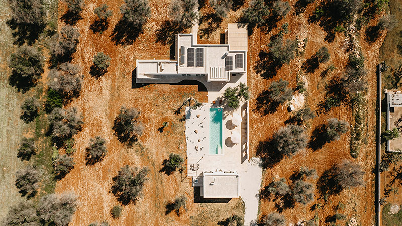 Villa Normanni Puglia, el apacible retiro de Urban Interior