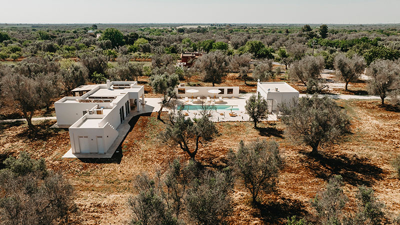 Villa Normanni Puglia, el apacible retiro de Urban Interior