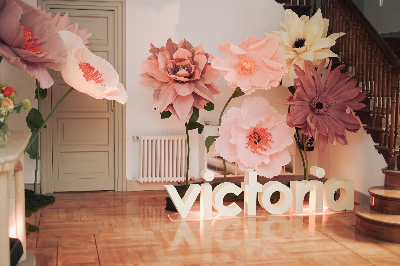 Tus Victoria florecen en color pastel y nylon en primavera