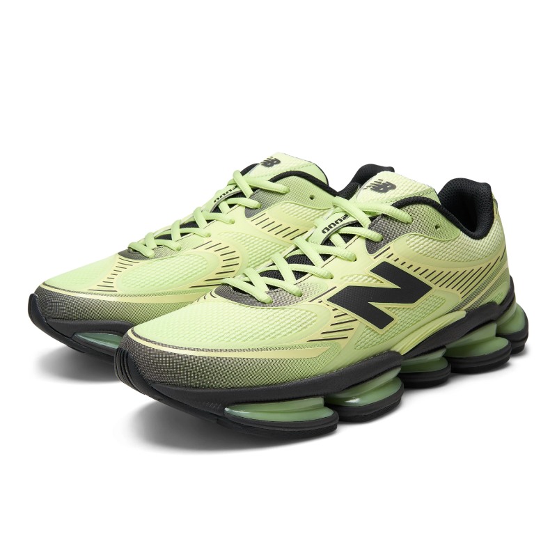 New Balance también sabe trabajar con colores chillones
