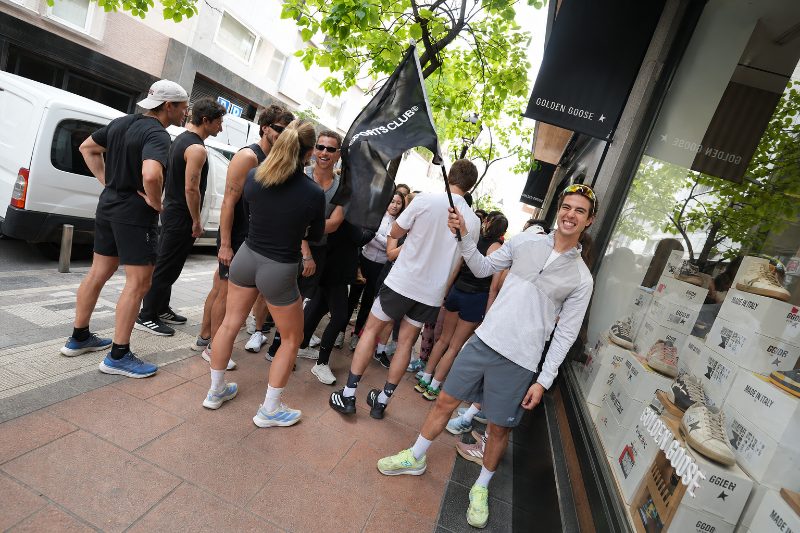 Golden Goose une a runners y fashionistas en su tienda