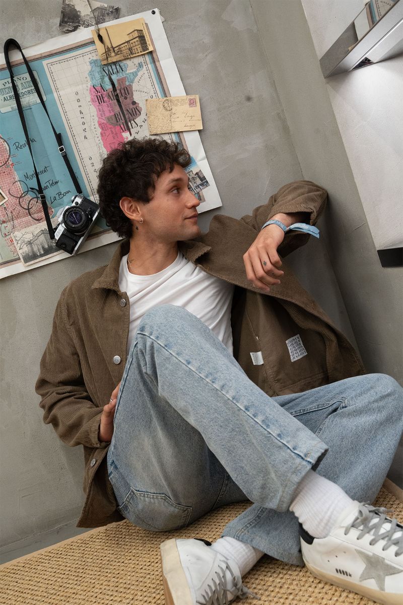 Golden Goose une a runners y fashionistas en su tienda