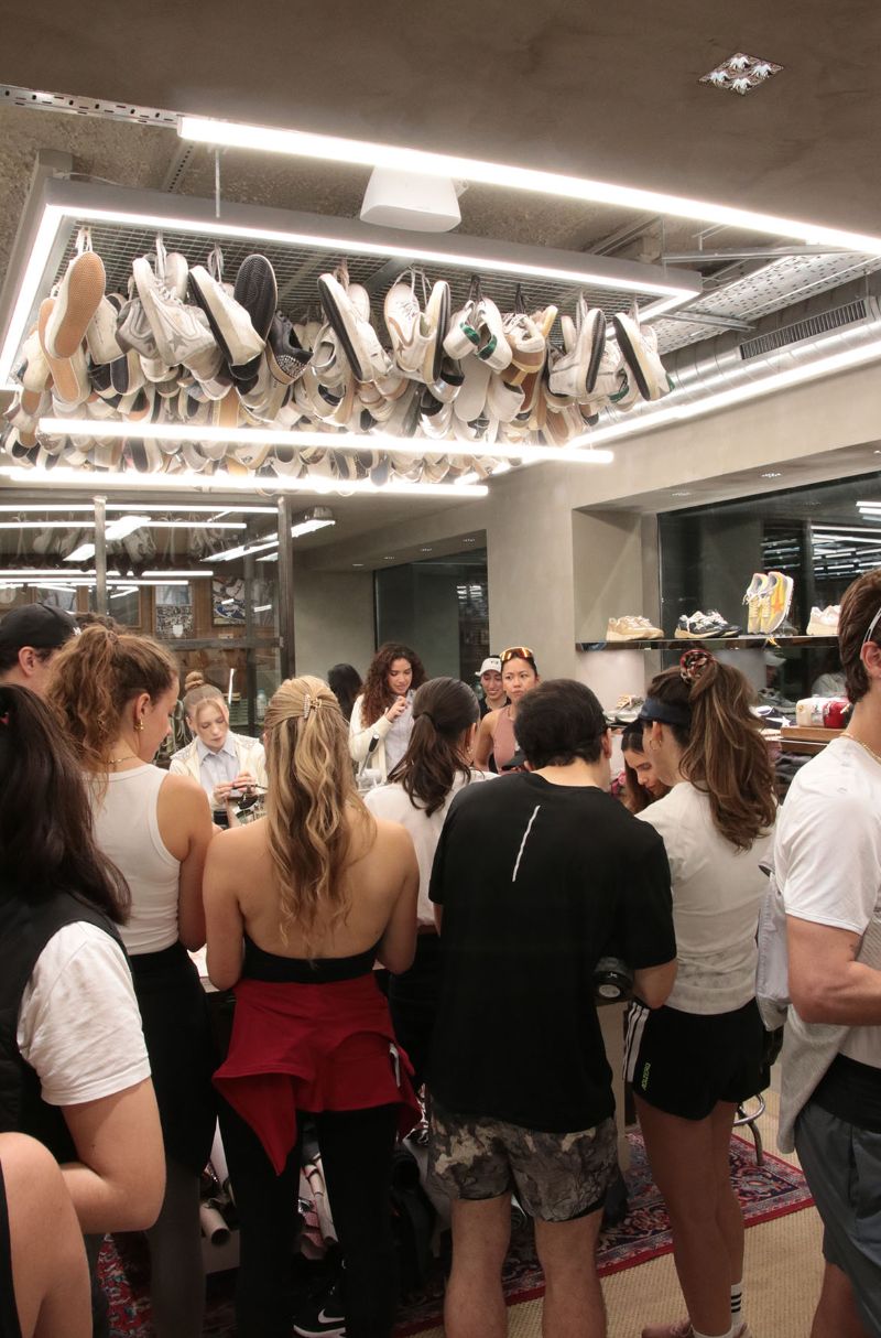 Golden Goose une a runners y fashionistas en su tienda