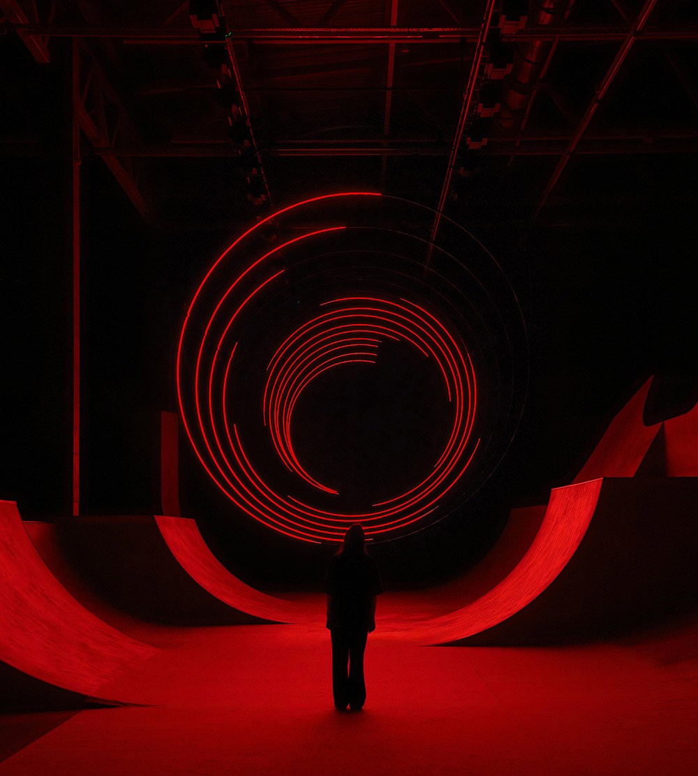 SpY ilumina Kazán con Cycles N2 una pieza de luz y tiempo