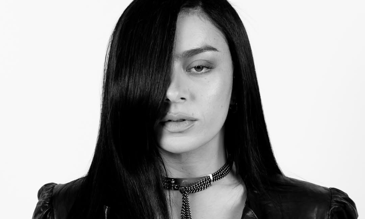 Charli xcx sigue rompiendo barreras en el pop mainstream