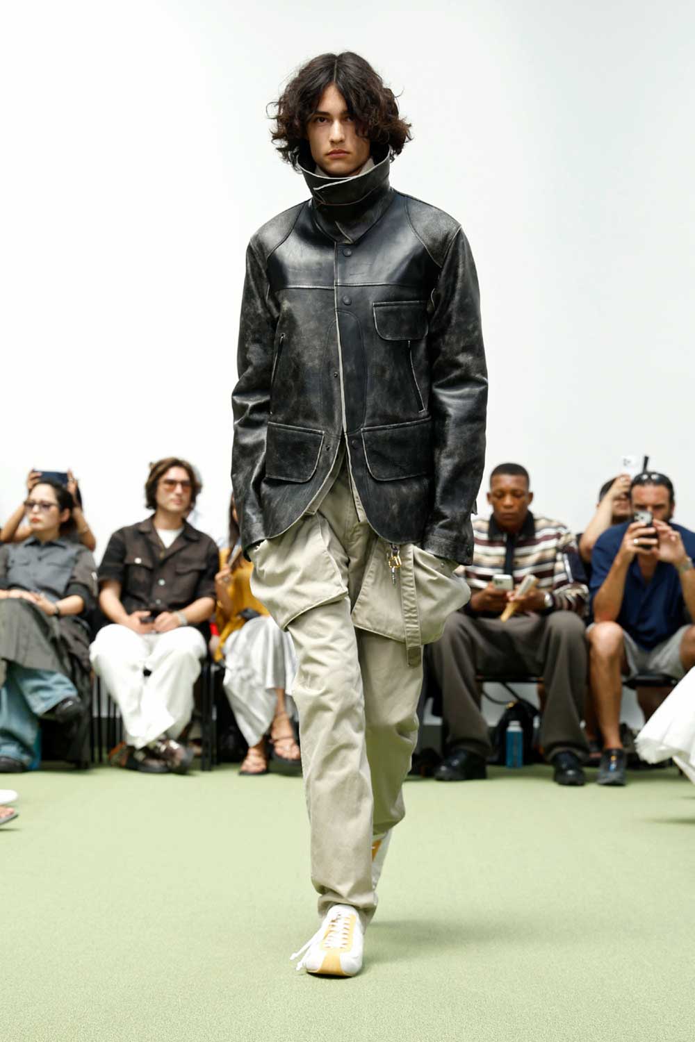 Sacai fusiona y reconstruye los iconos de Birkenstock
