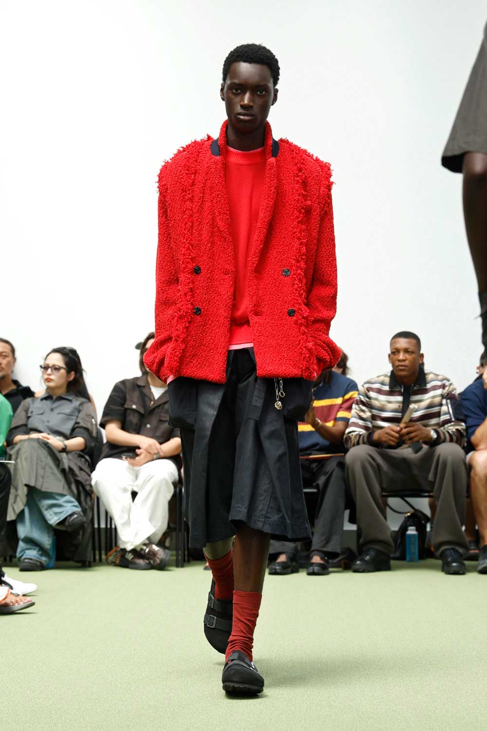 Sacai fusiona y reconstruye los iconos de Birkenstock