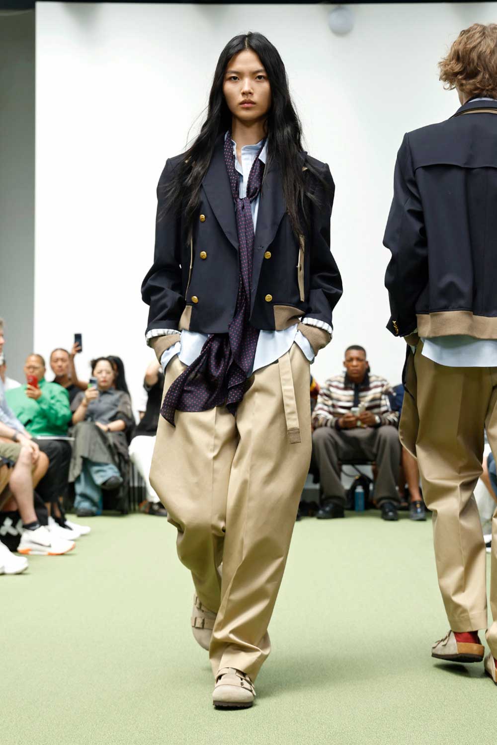 Sacai fusiona y reconstruye los iconos de Birkenstock