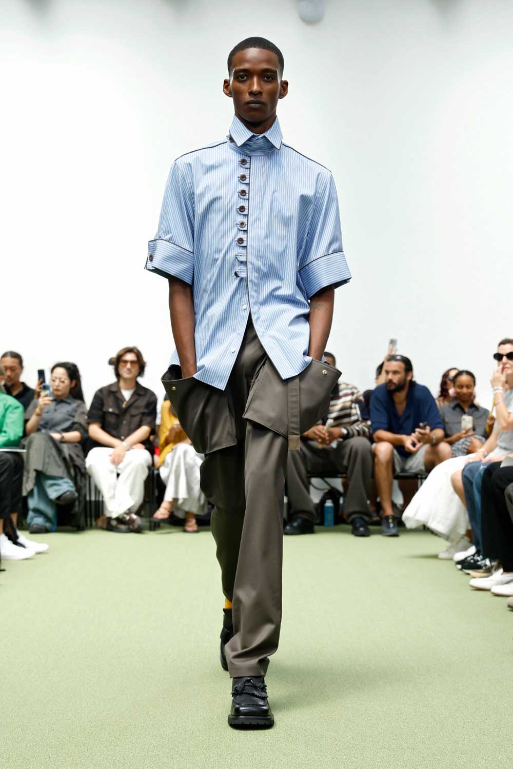 Sacai fusiona y reconstruye los iconos de Birkenstock