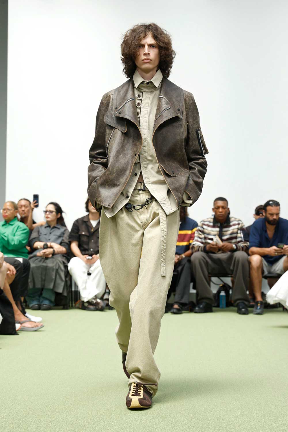 Sacai fusiona y reconstruye los iconos de Birkenstock