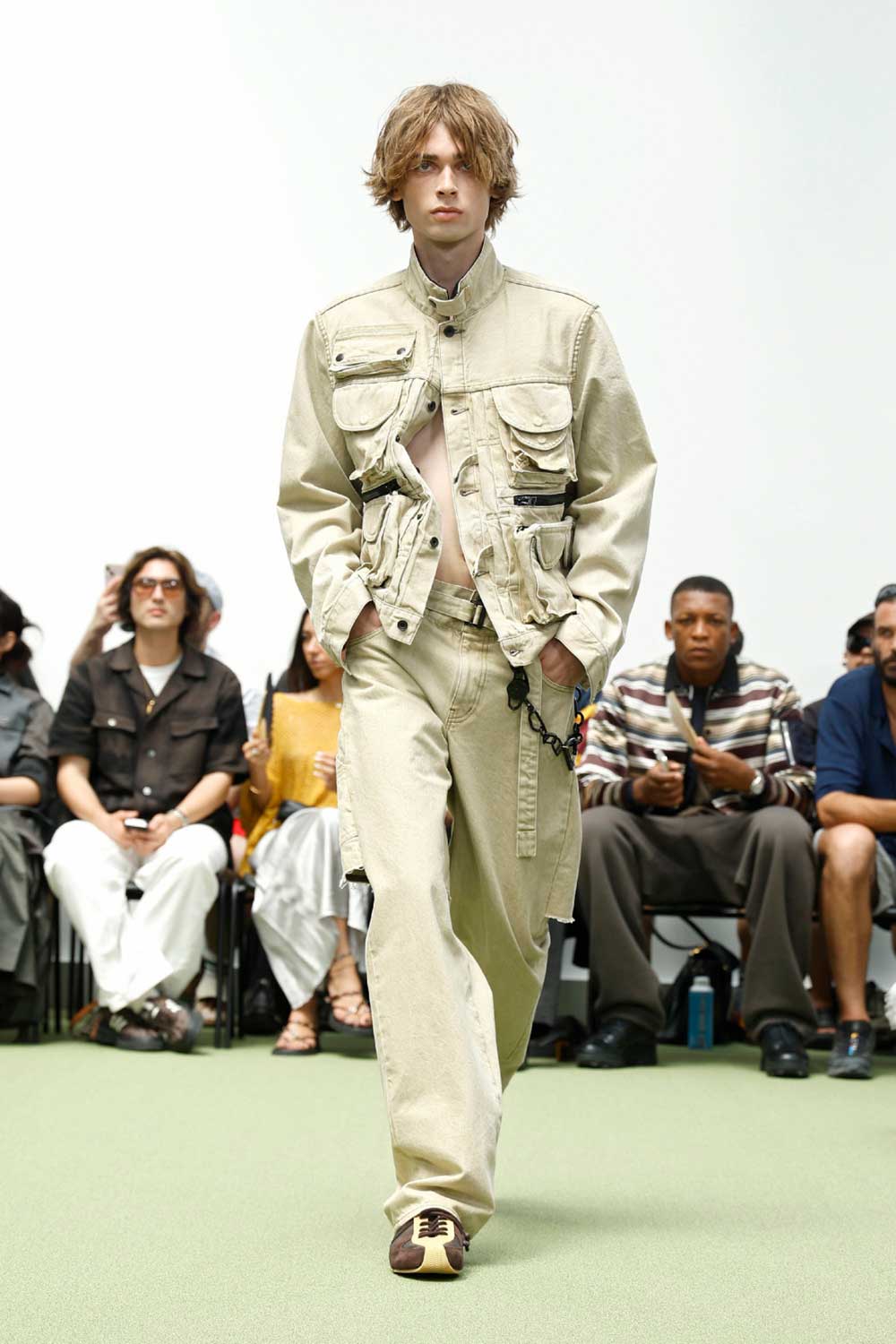 Sacai fusiona y reconstruye los iconos de Birkenstock