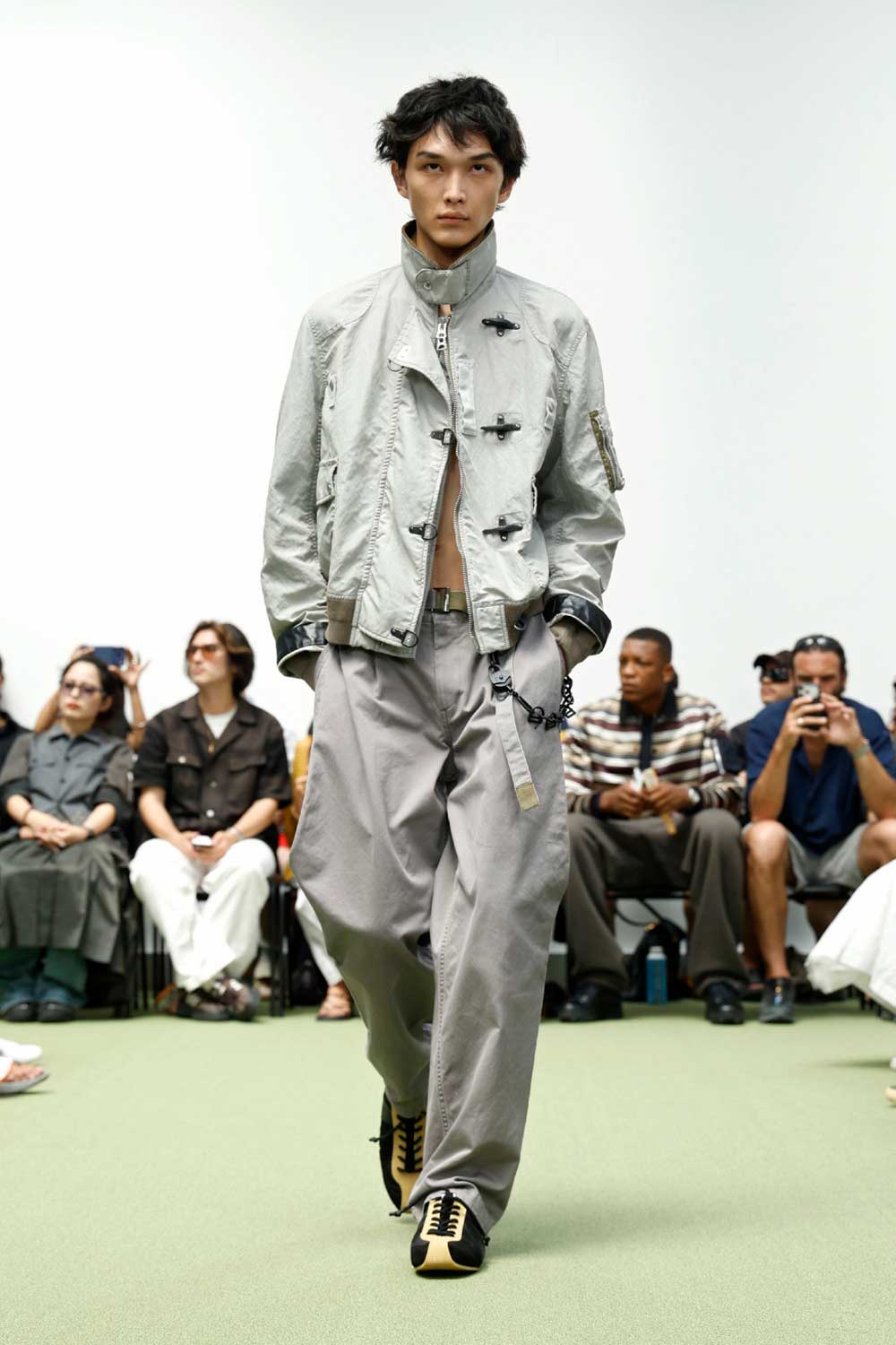 Sacai fusiona y reconstruye los iconos de Birkenstock
