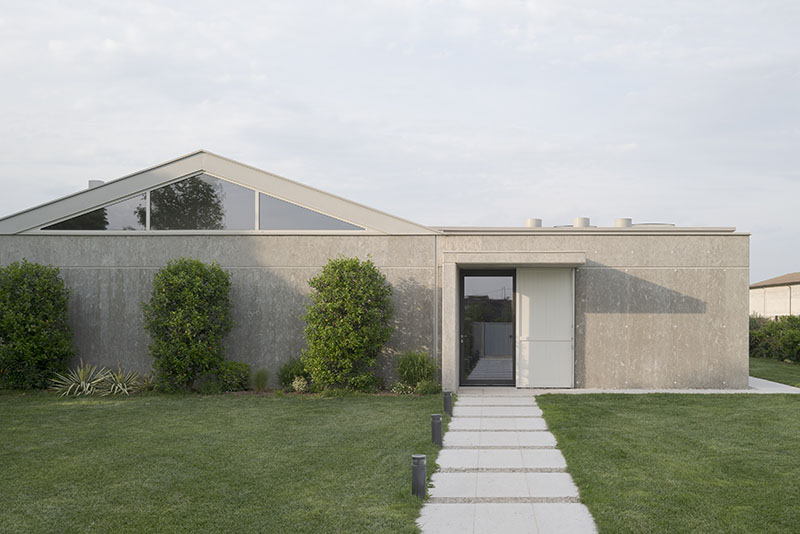Alberto Pizzoli crea la casa cuya mejor sala no tiene techo
