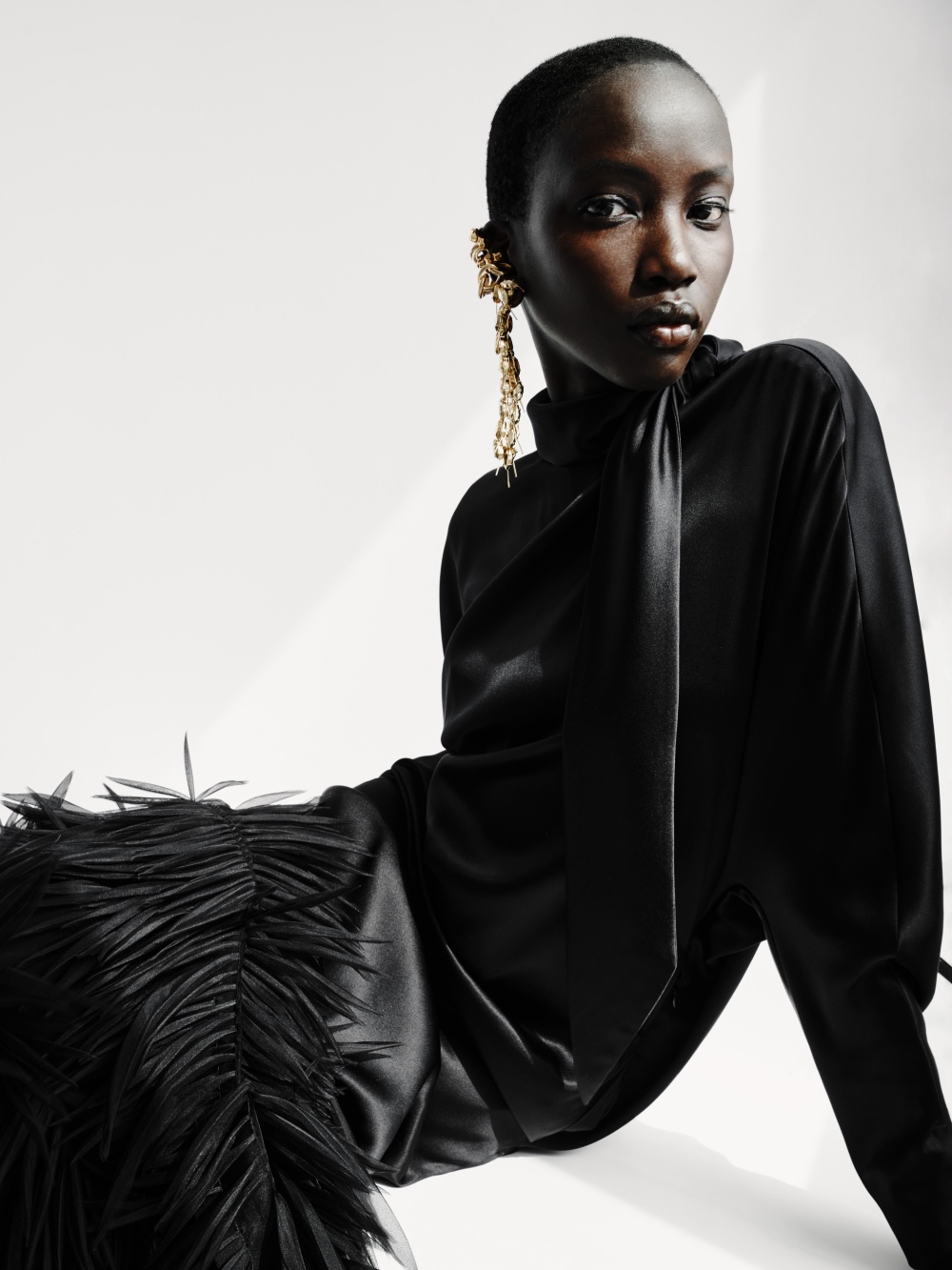 Piccioli reescribe los códigos Couture de Balenciaga