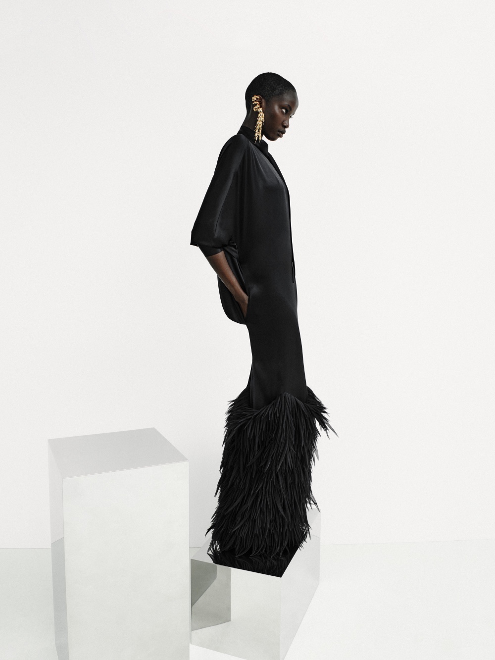 Piccioli reescribe los códigos Couture de Balenciaga