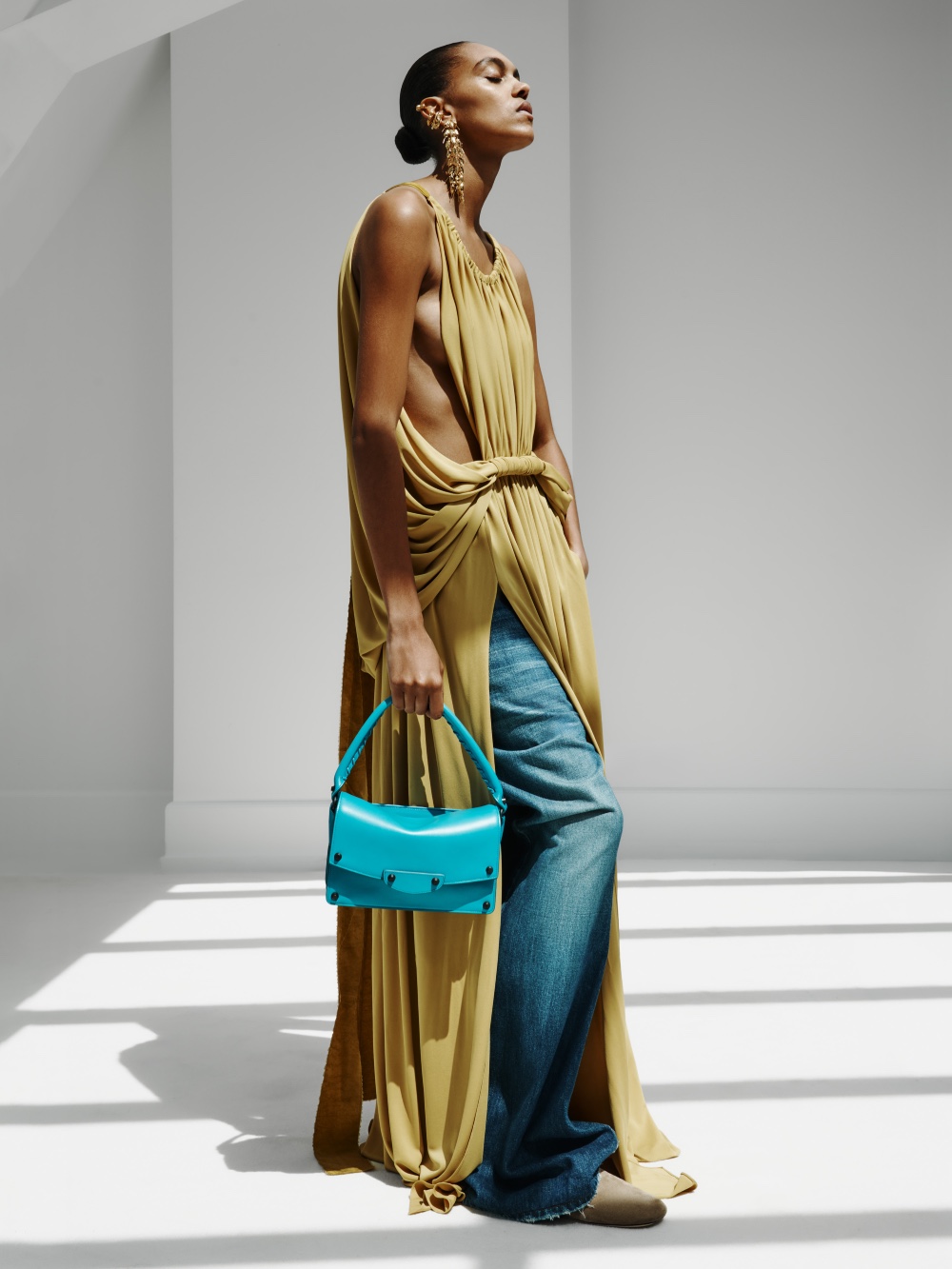 Piccioli reescribe los códigos Couture de Balenciaga