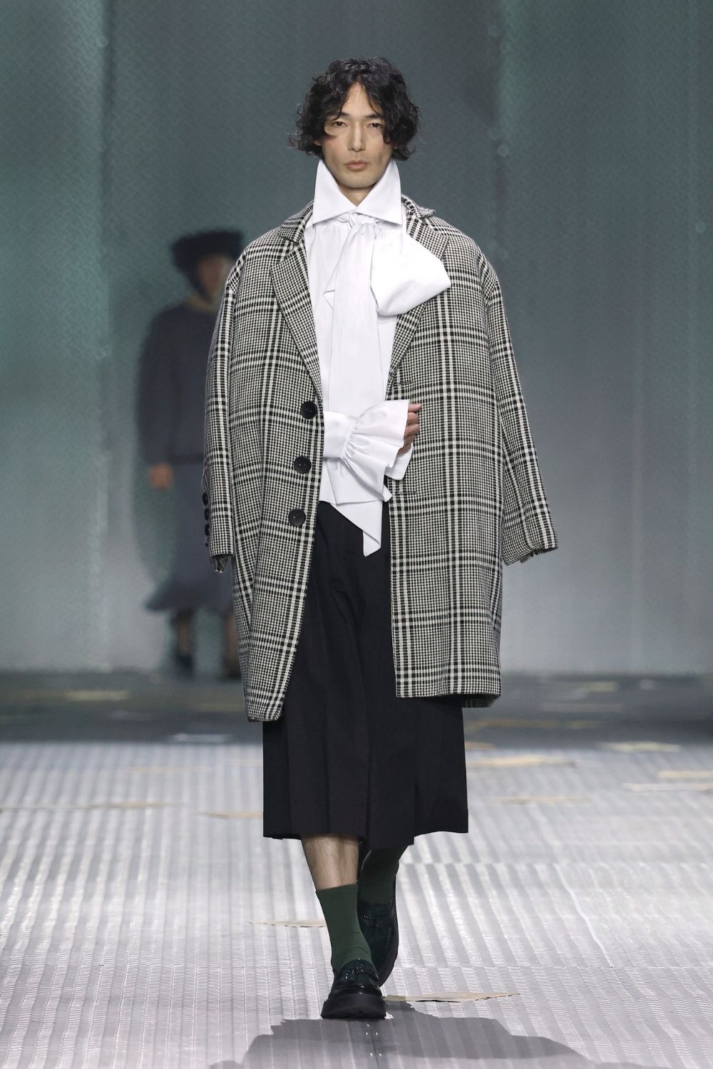 Benavente adapta el romanticismo histórico al diseño unisex