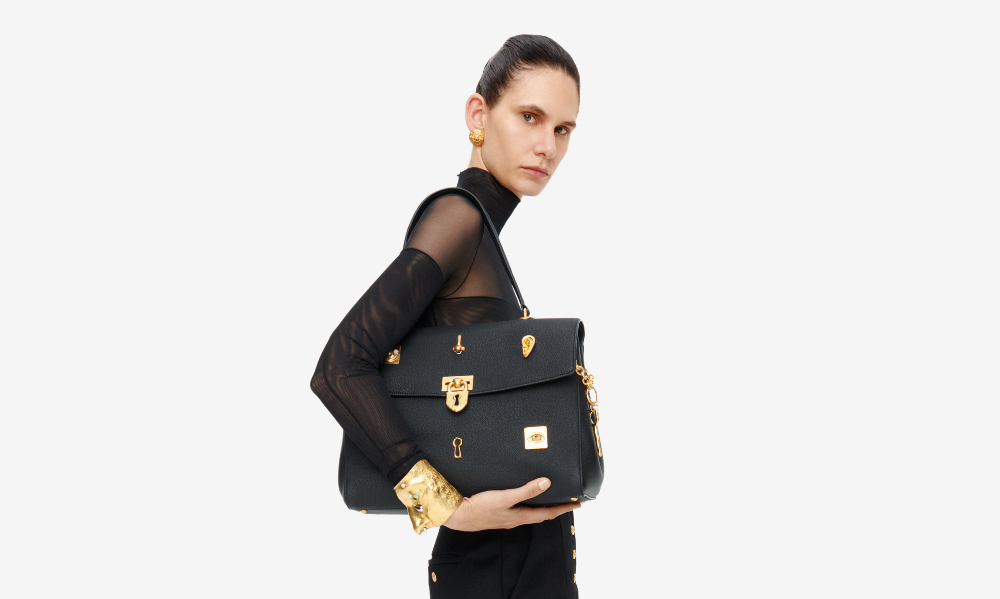 Secret de Schiaparelli: nuevos bolsos, el mismo misterio