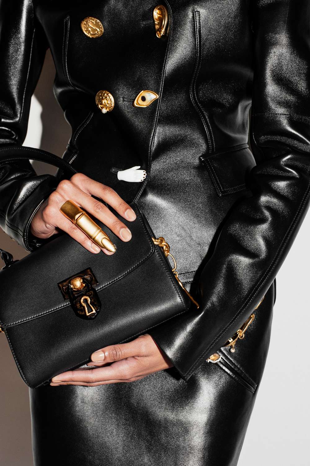 Secret de Schiaparelli: nuevos bolsos, el mismo misterio