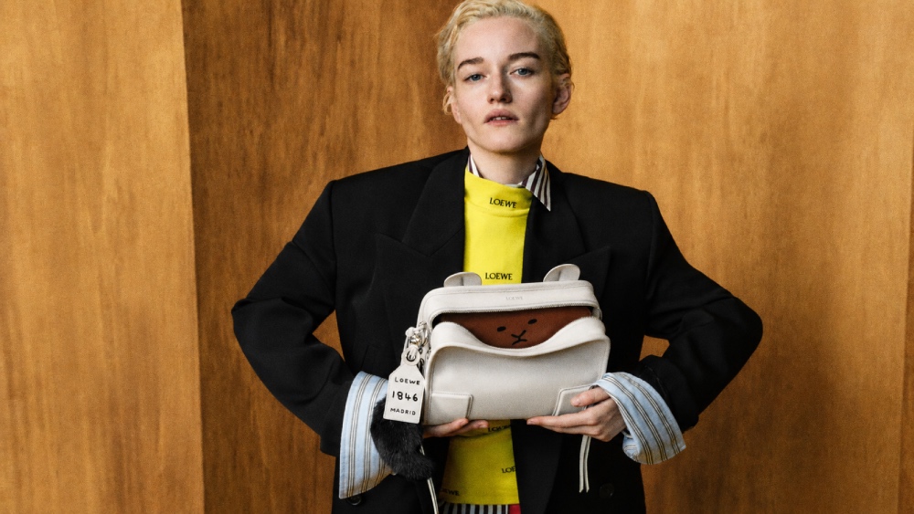 Loewe celebra 180 años de legado con sus bolsos icónicos
