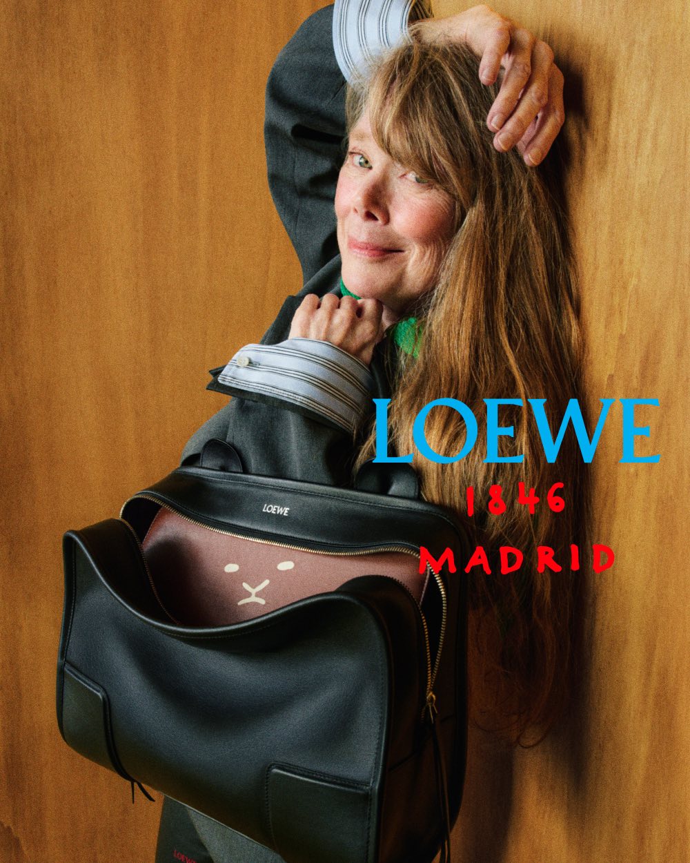 Loewe celebra 180 años de legado con sus bolsos icónicos