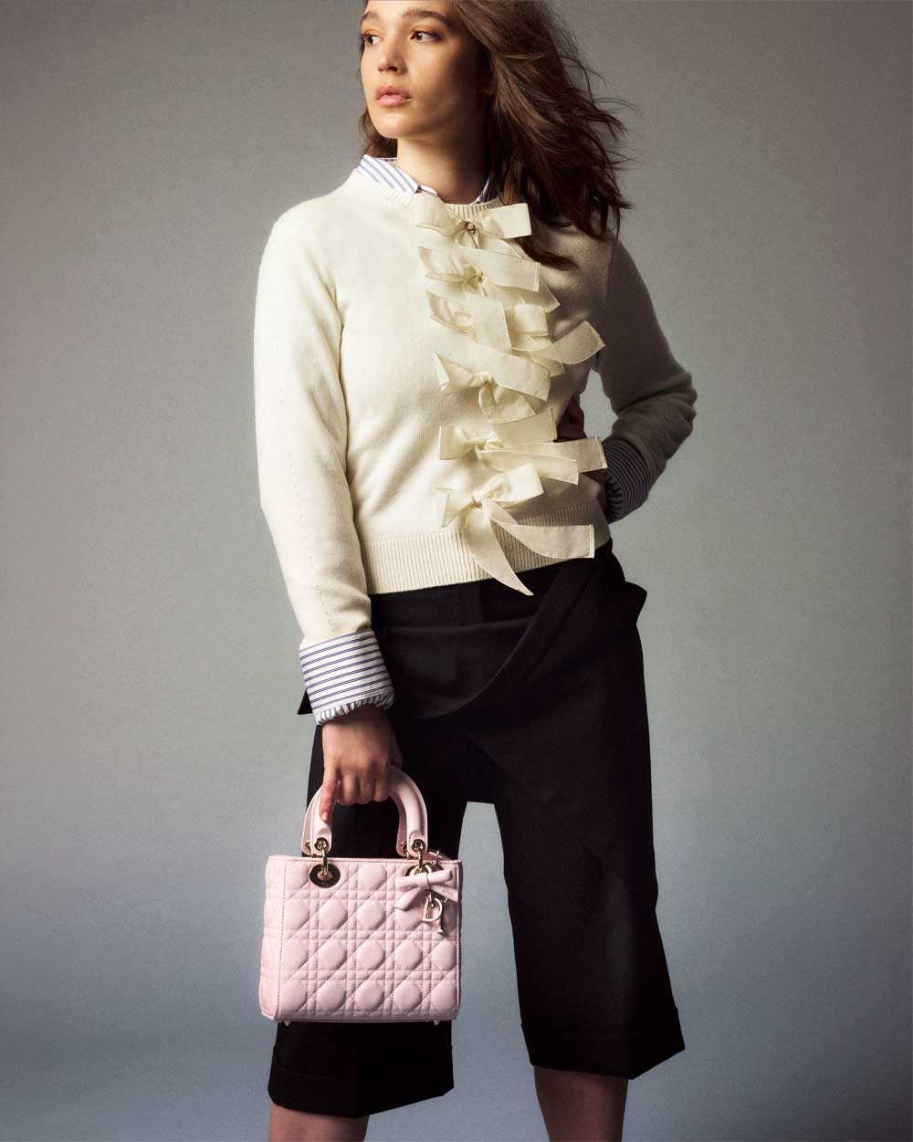Carla Campra conecta con espíritu de libertad de Dior